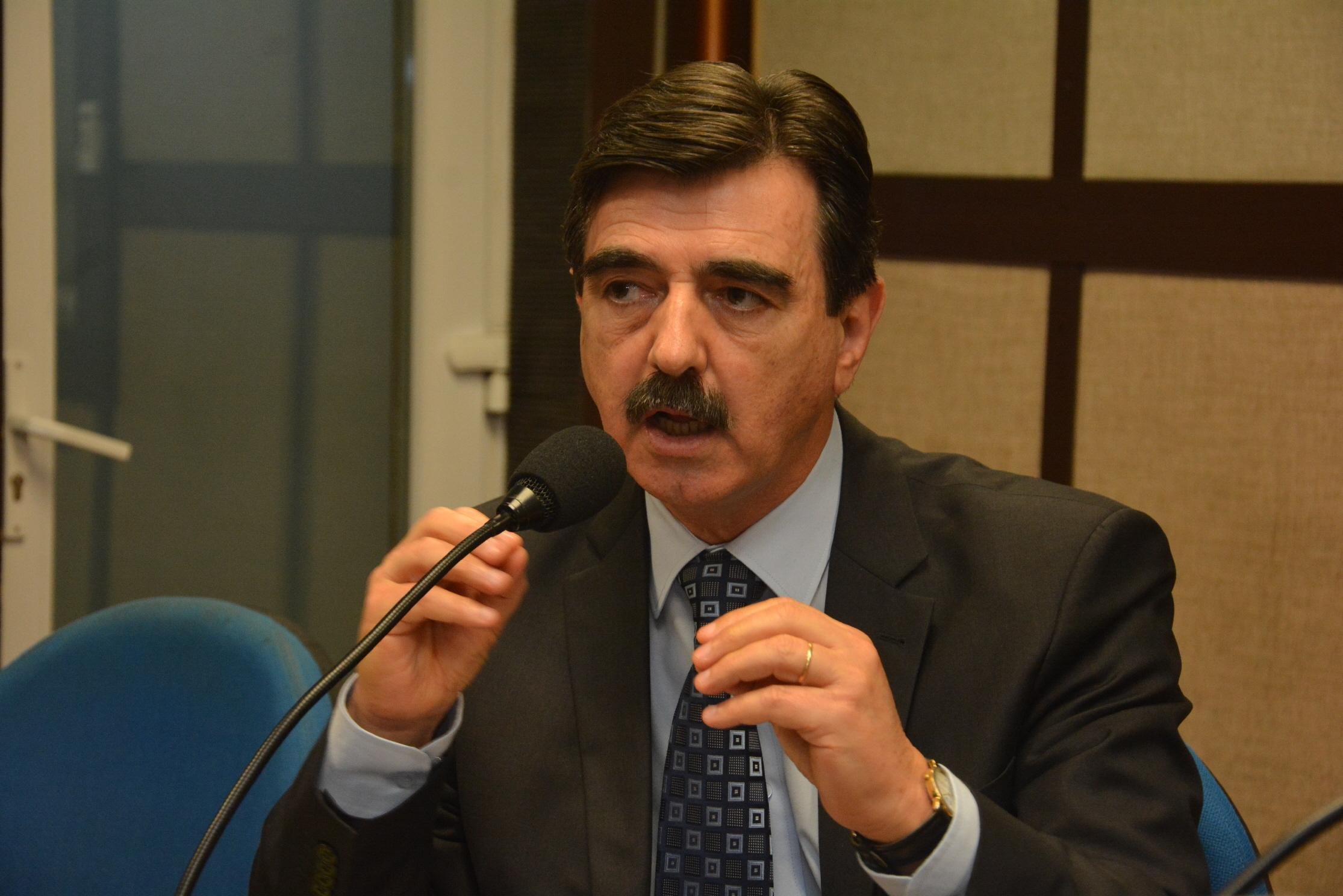 Otomar Vivian articula com deputados a manuten&ccedil;&atilde;o das al&iacute;quotas do ICMS