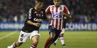 Atlético-PR empata com Junior Barranquilla no jogo de ida da final da Sul-Americana	