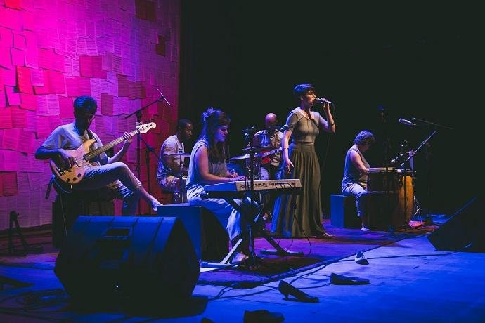 Thays Prado &eacute; uma das atra&ccedil;&otilde;es do evento
