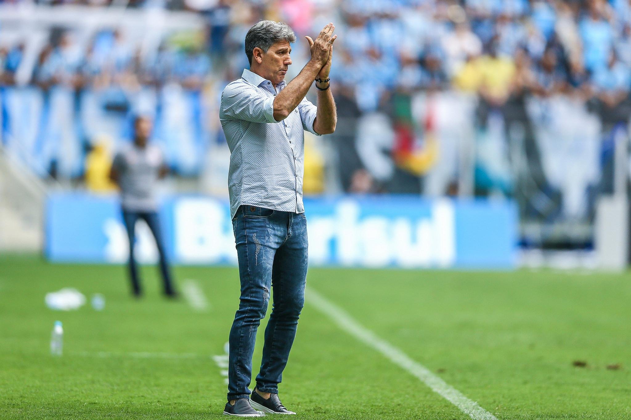 Renato poder&aacute; ser reprovado em curso da CBF