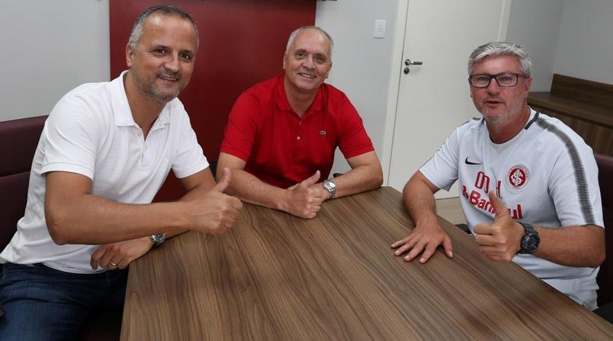 Inter confirma renova&ccedil;&atilde;o com Odair Hellmann at&eacute; 2019