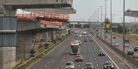 Obras da nova ponte do Guaíba geram bloqueio parcial no trânsito neste domingo