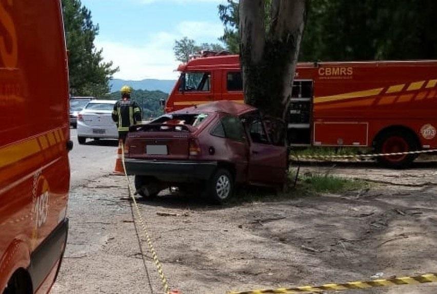 Acidente ocorreu &agrave;s margens da ERS 115, em dire&ccedil;&atilde;o a Igrejinha