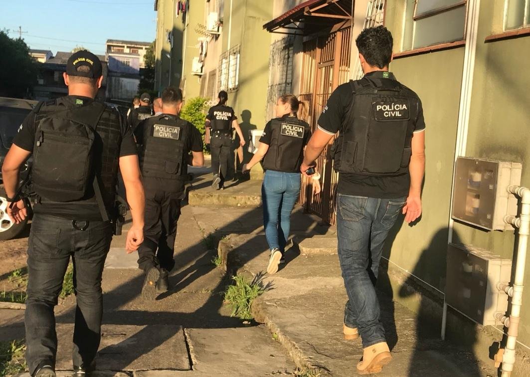 Opera&ccedil;&atilde;o mira quadrilha ligada a tr&aacute;fico e assassinatos em Porto Alegre 