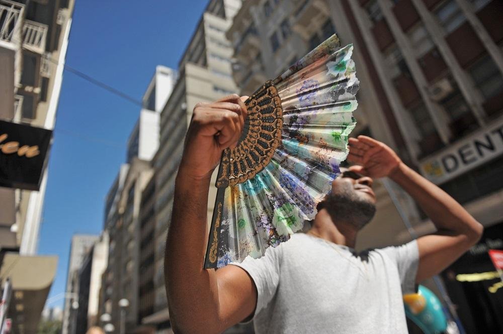Porto Alegre chega pr&oacute;ximo dos 40&deg;C nesta ter&ccedil;a-feira