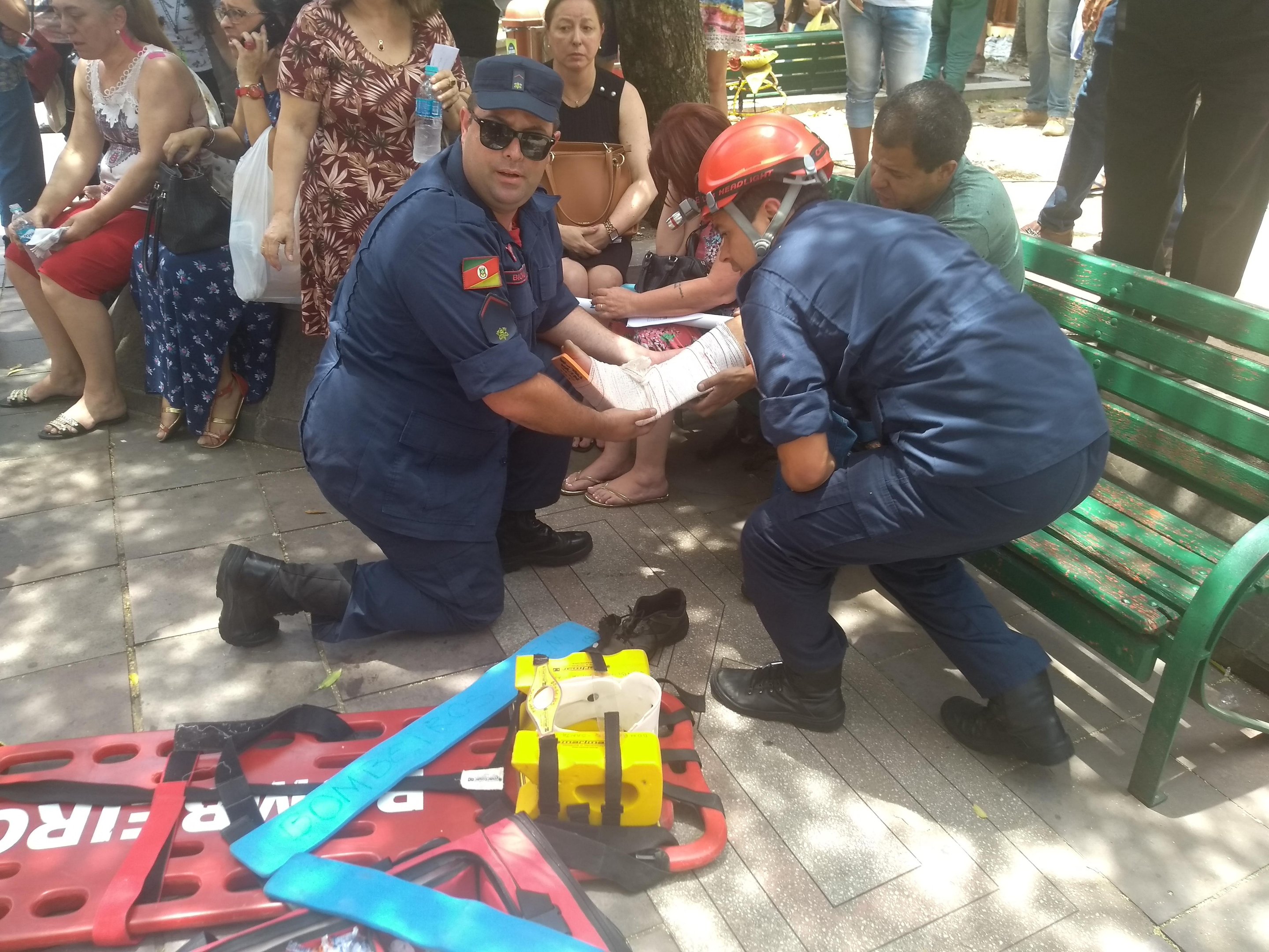  Tr&acirc;nsito no centro da cidade ficou congestionado