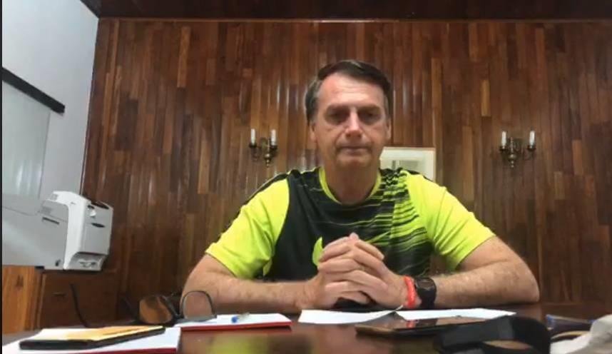 Bolsonaro fez uma live nesta quarta-feira