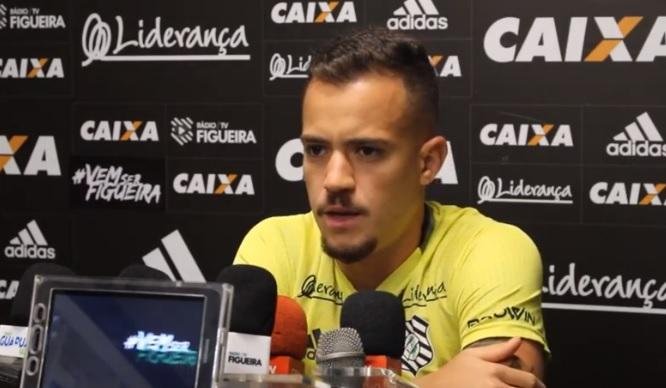 Gustavo Ferrareis &eacute; o &uacute;nico que j&aacute; tem destino certo: o Botafogo 