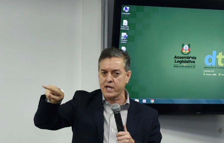 Futuro l&iacute;der da bancada, o deputado Edson Brum diz que &eacute; natural que o partido seja cortejado