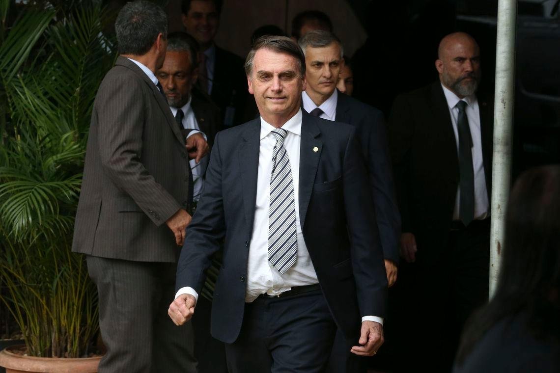 Bolsonaro esteve em consulta m&eacute;dica