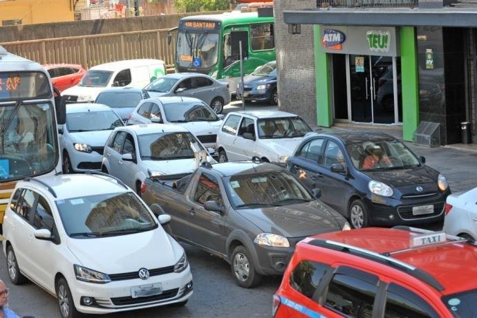 No caso dos autom&oacute;veis particulares, a tarifa passar&aacute; de R$ 41,40 para R$ 12
