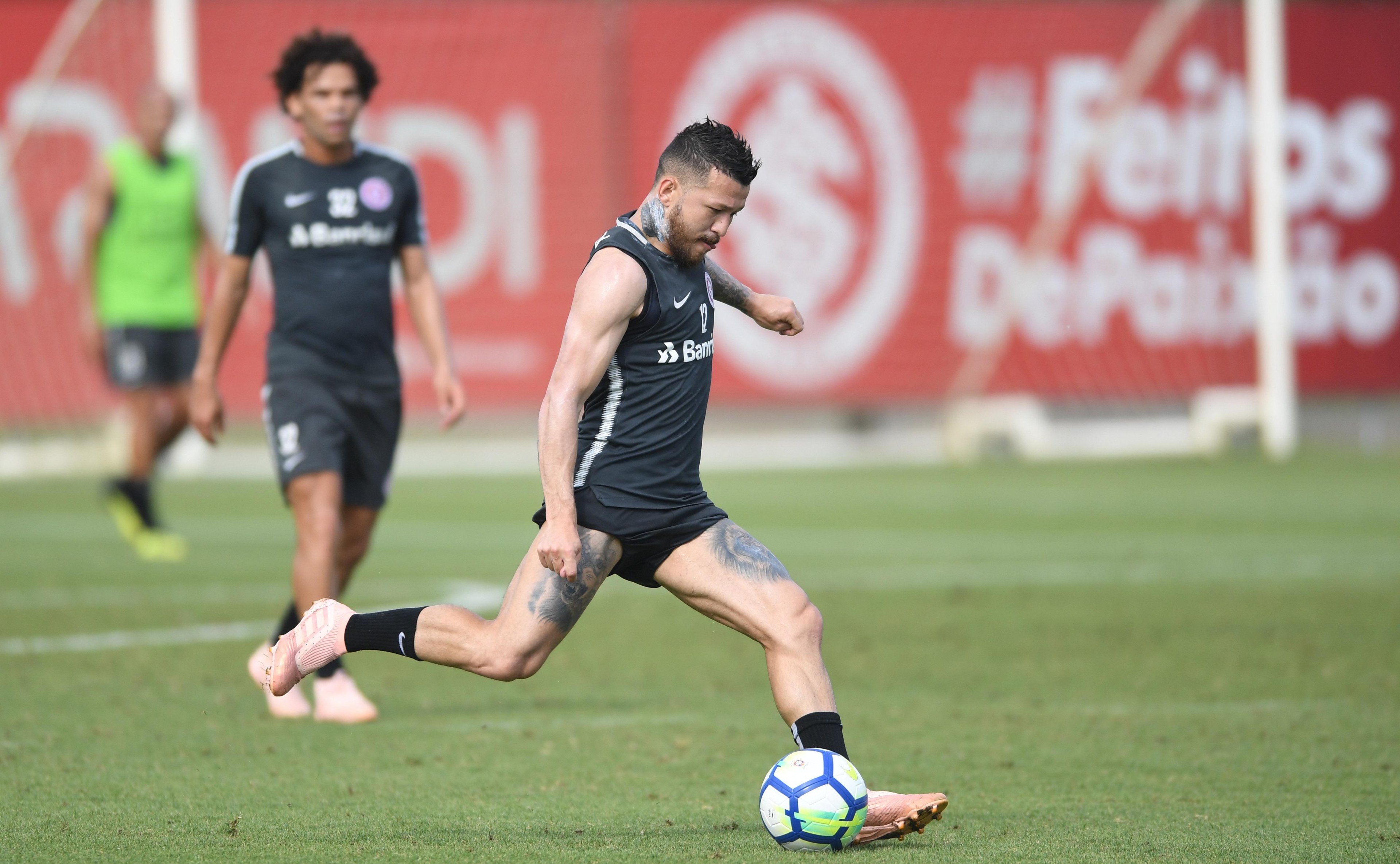 Atacante Rossi voltou para o futebol chin&ecirc;s e tem poucas chances de voltar ao Beira-Rio em 2019