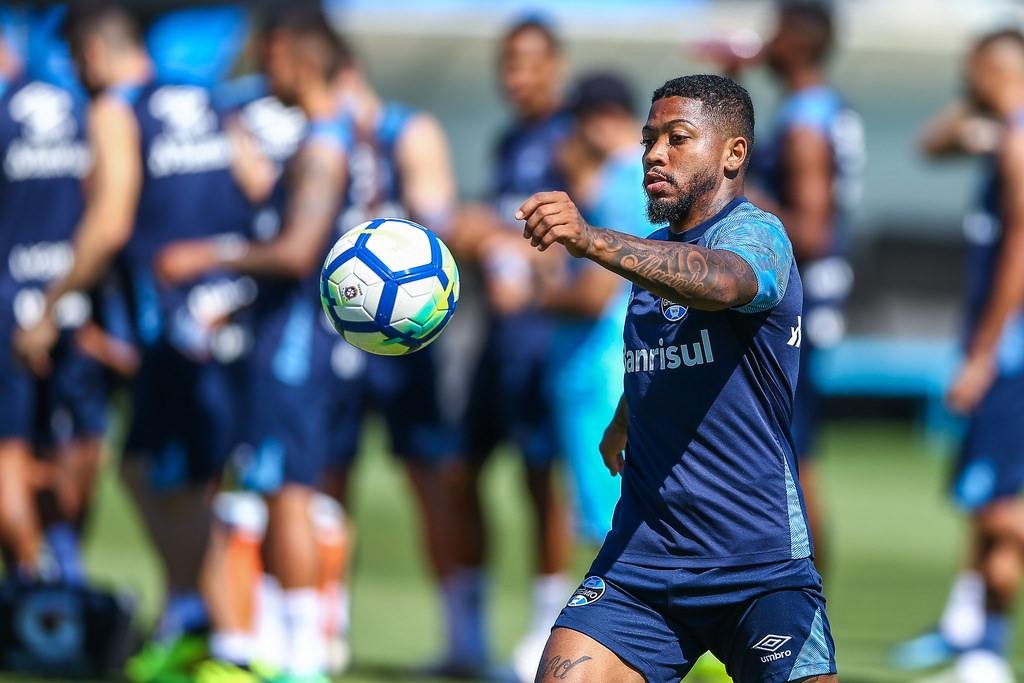 Marinho pode ser inclu&iacute;do em um troca-troca com o S&atilde;o Paulo ou Atl&eacute;tico-MG