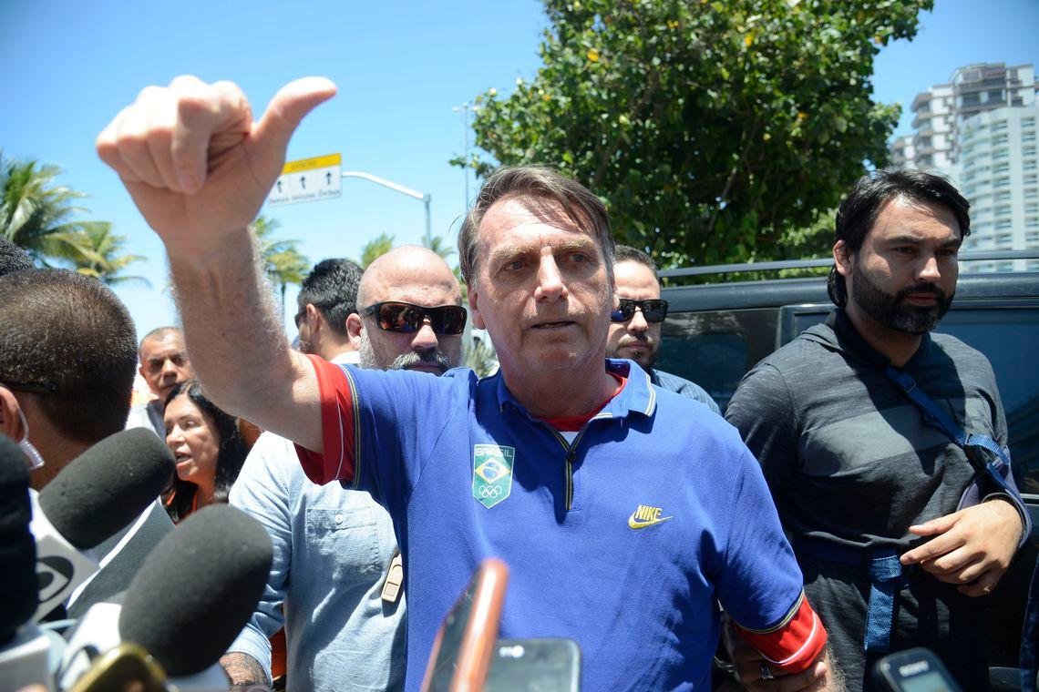 Jair Bolsonaro n&atilde;o foi &agrave; diploma&ccedil;&atilde;o do filho Fl&aacute;vio nesta ter&ccedil;a