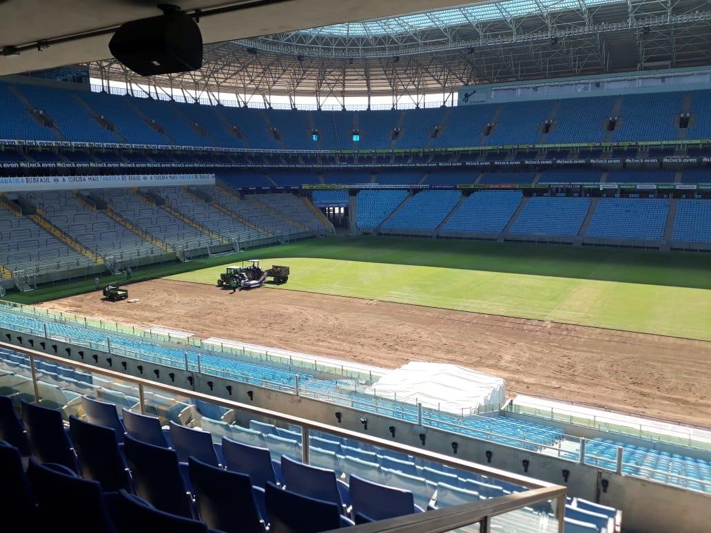 Arena passa por nova troca no gramado