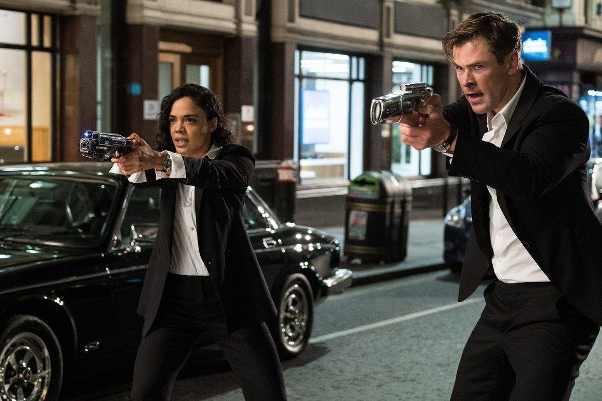 Tessa Thompson e Chris Hemsworth estrelam o novo filme