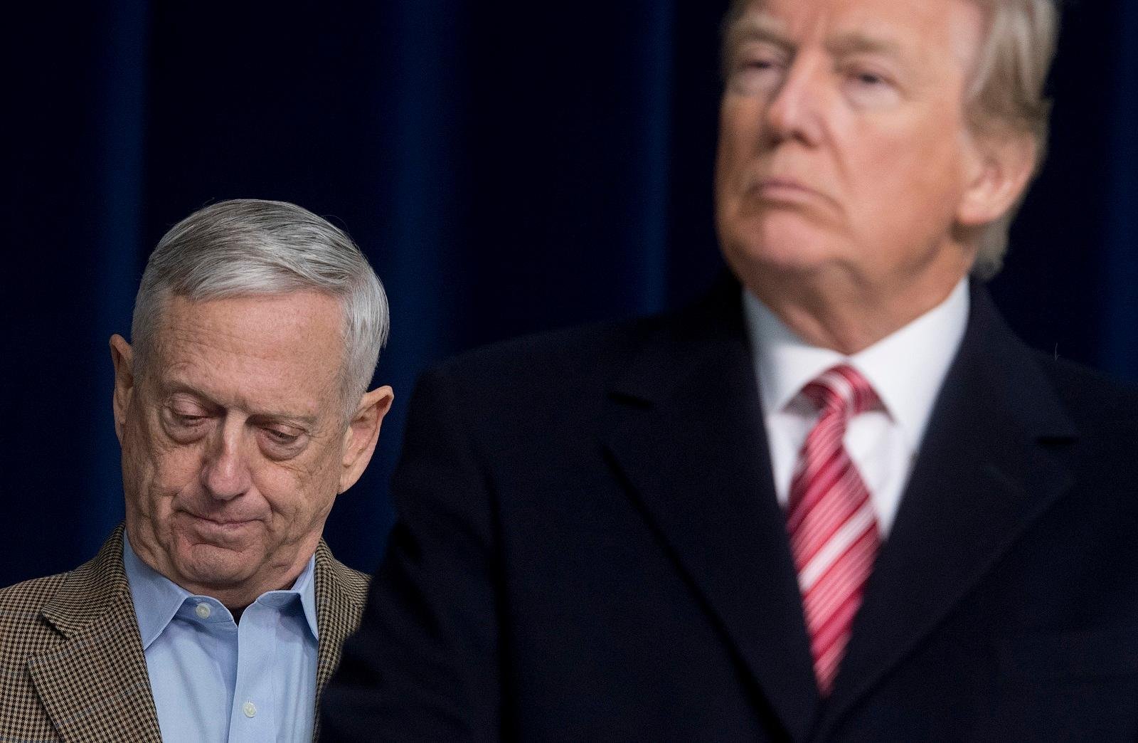 Trump vinha tomando decis&otilde;es pr&oacute;prias, em confronto com o estrategista do Pent&aacute;gono
