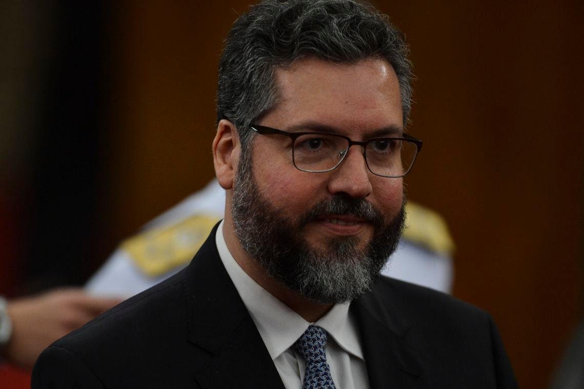 Ara&uacute;jo afirmou que, nos governos do PT, o Itamaraty foi "a casa do MST"