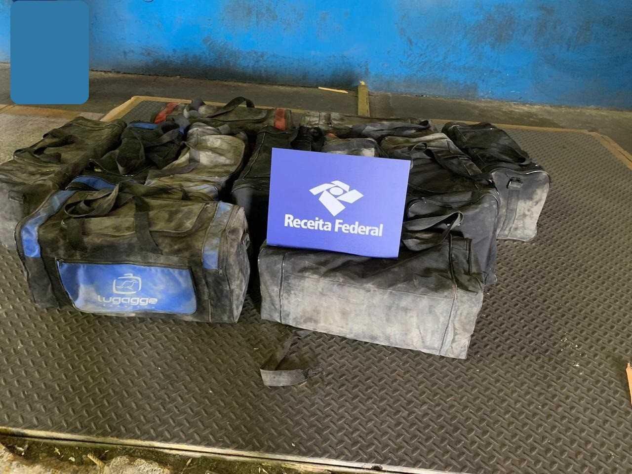 Bolsas com a droga foram inseridas num carregamento de pedras