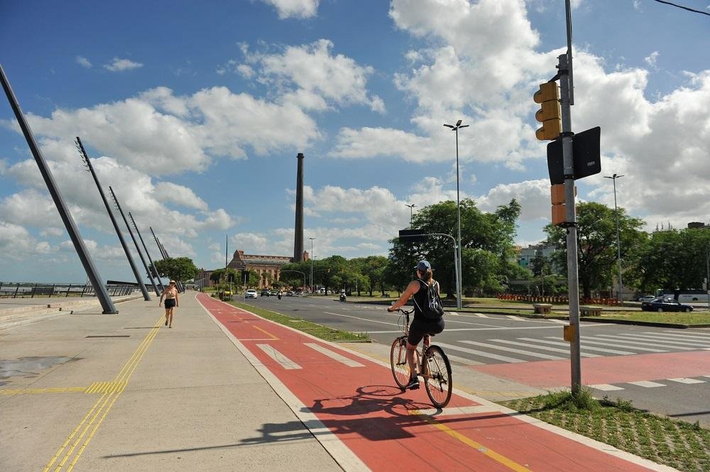 Porto Alegre ter&aacute; temperaturas altas neste s&aacute;bado 