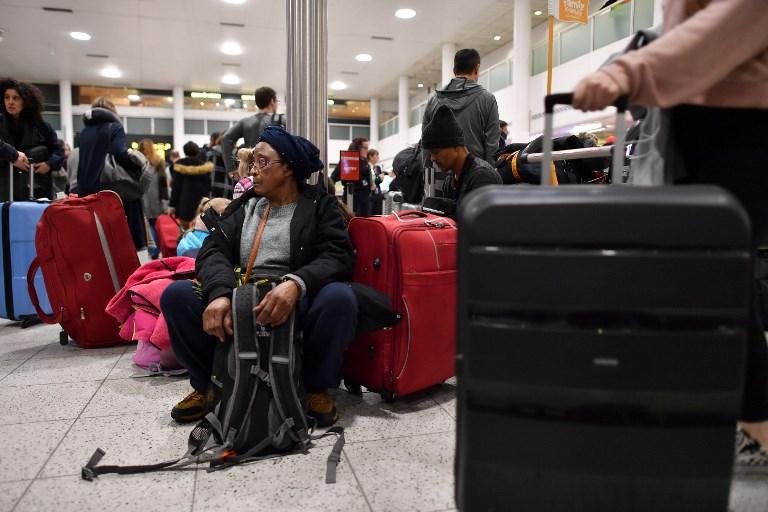 Drones causaram o fechamento do aeroporto