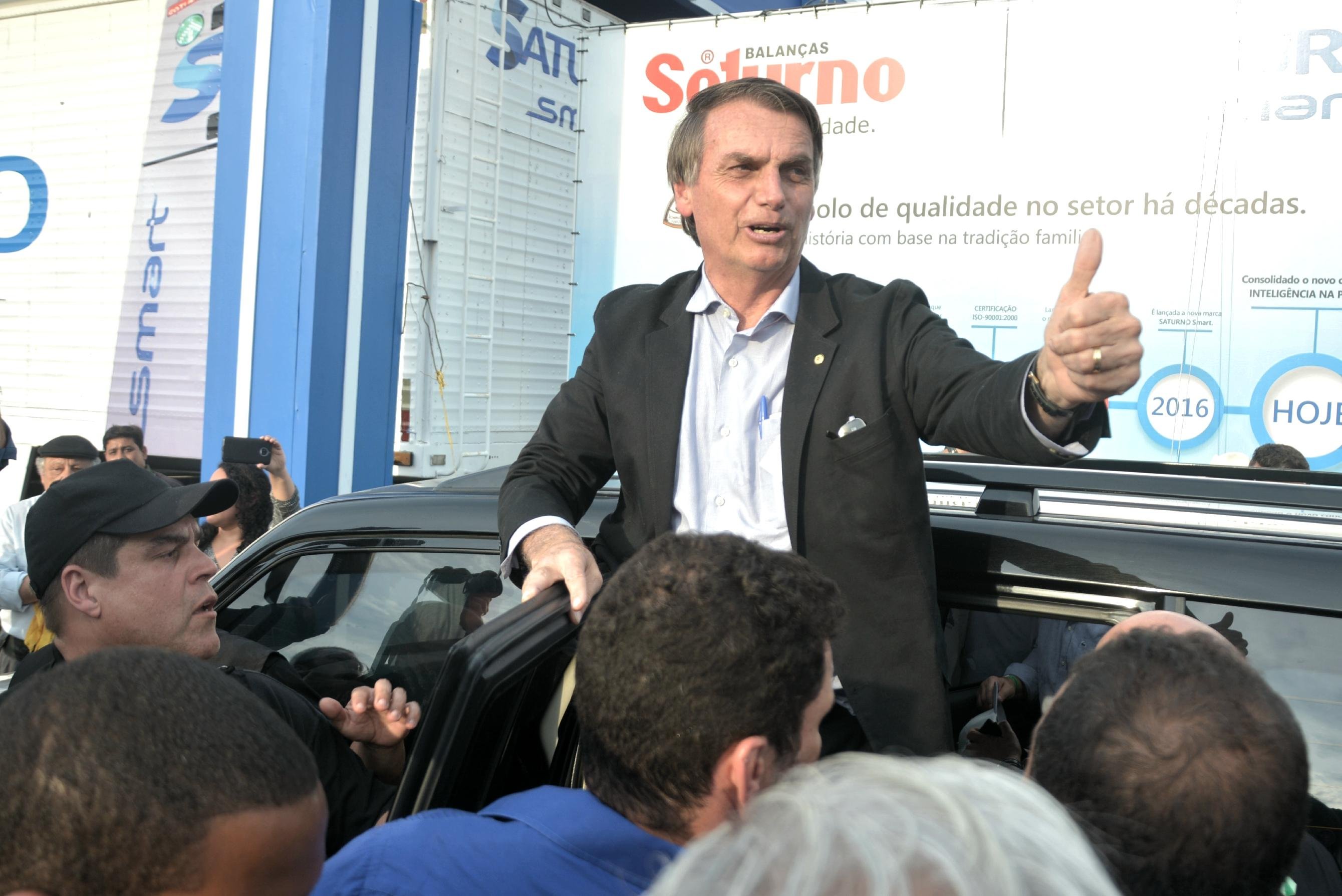 Bolsonaro planeja pente-fino em gest&atilde;o de Temer 