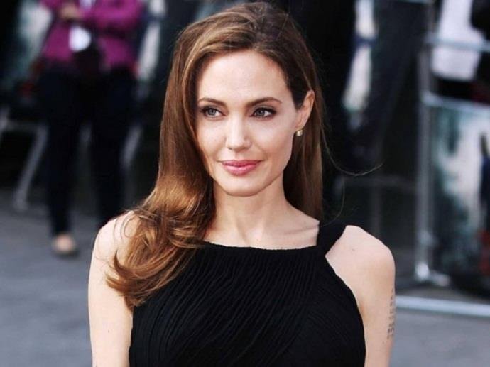 Angelina Jolie destacou a import&acirc;ncia de levar esse trabalho para crian&ccedil;as de todo o mundo