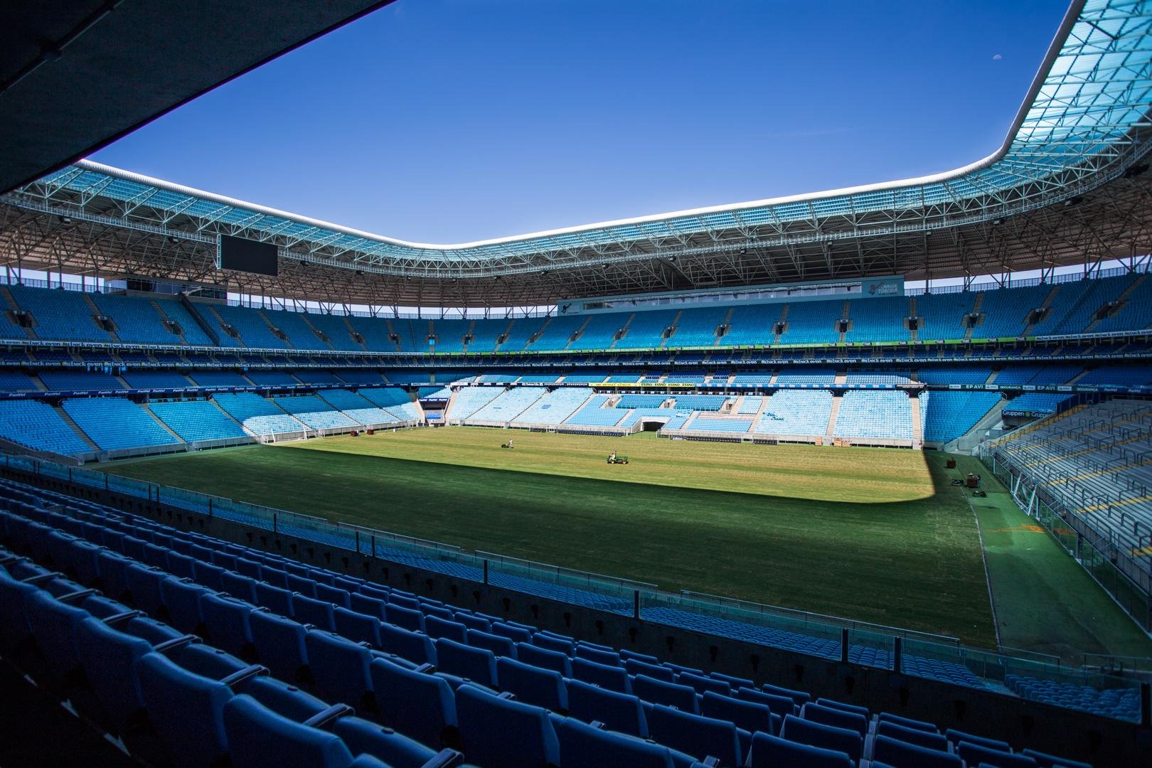 Trabalho de troca do gramado da Arena foi finalizado