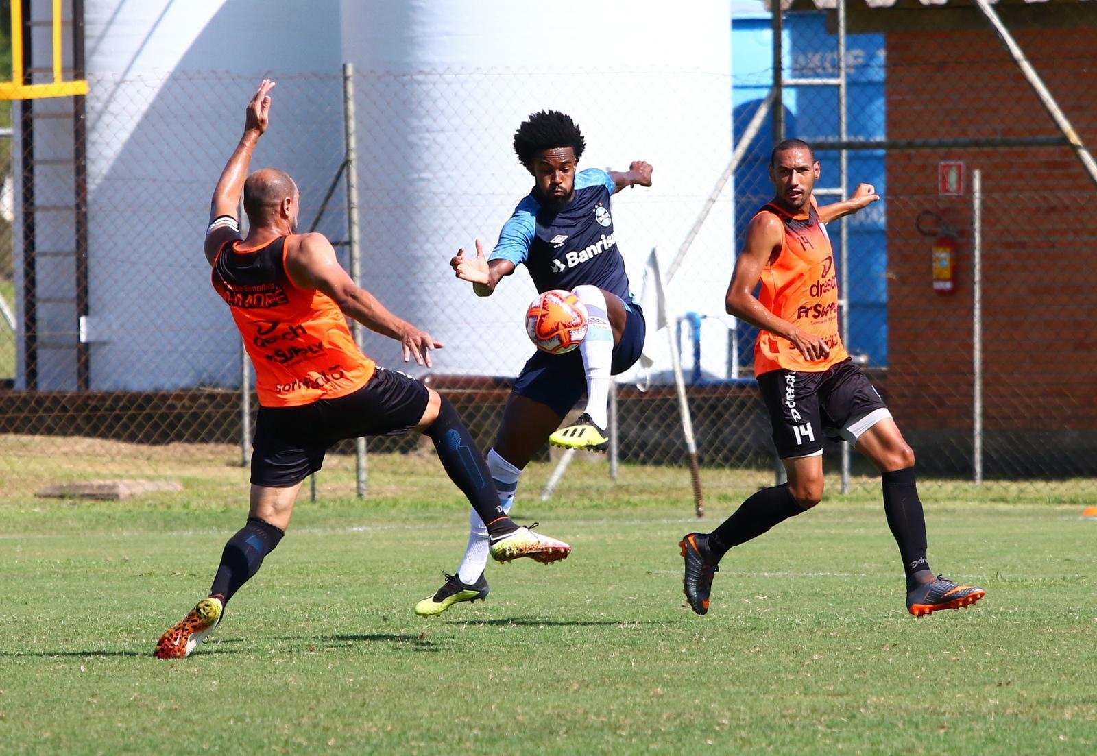 Gr&ecirc;mio e Aimor&eacute; empataram em 1 a 1