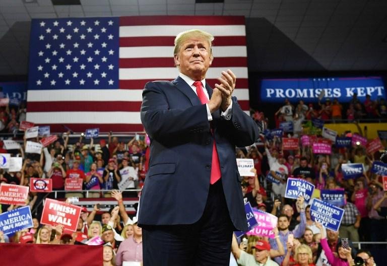 Presidente dos Estados Unidos, Donald Trump, parabenizou pelo Twitter o presidente Jair Bolsonaro