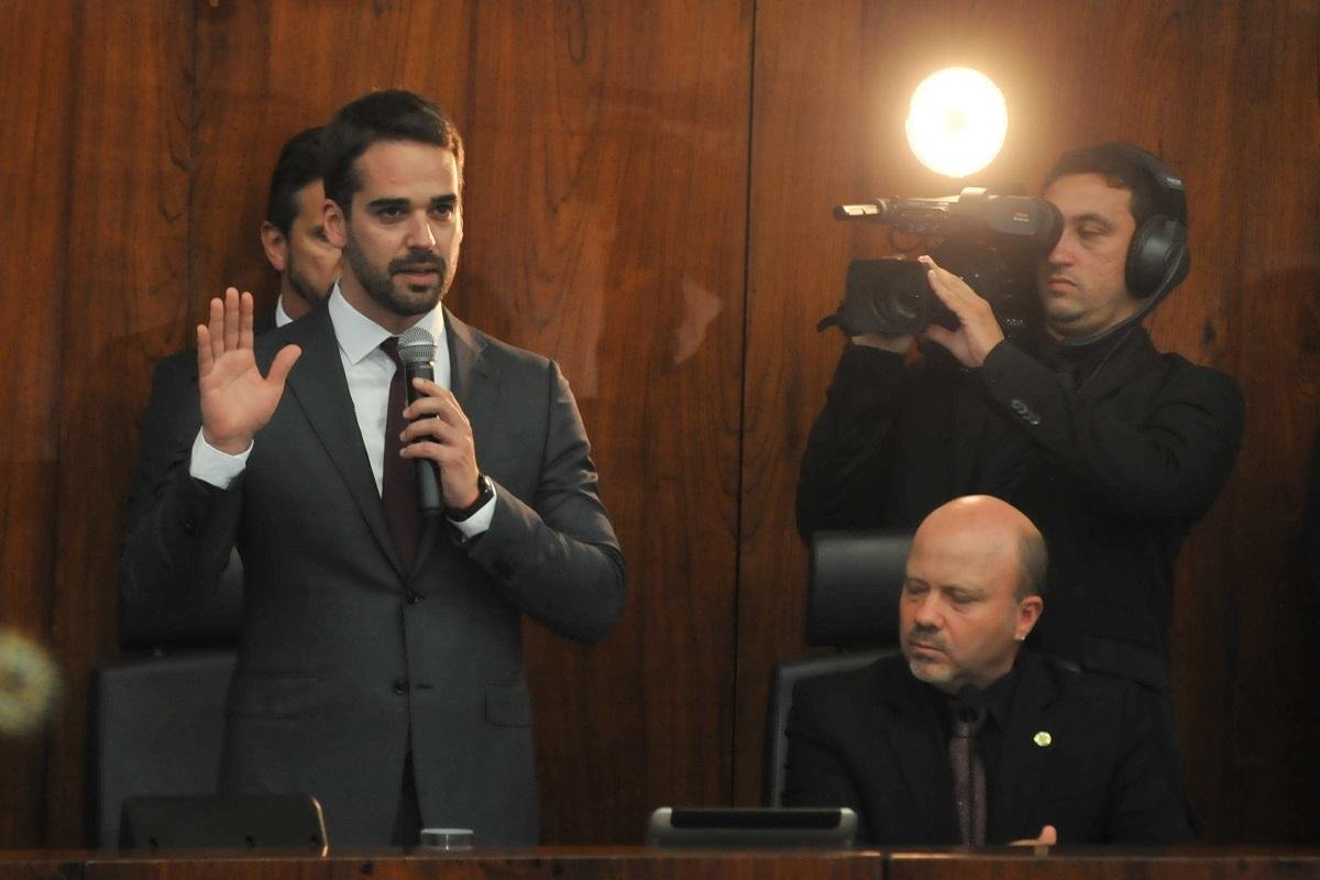 Eduardo Leite assumiu o cargo nesta ter&ccedil;a-feira