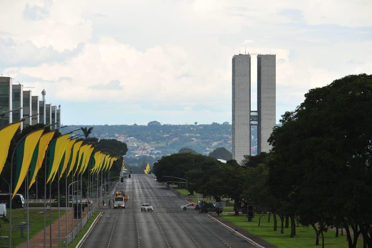 Cortejo do presidente come&ccedil;a &agrave;s 14h45min na Catedral de Bras&iacute;lia