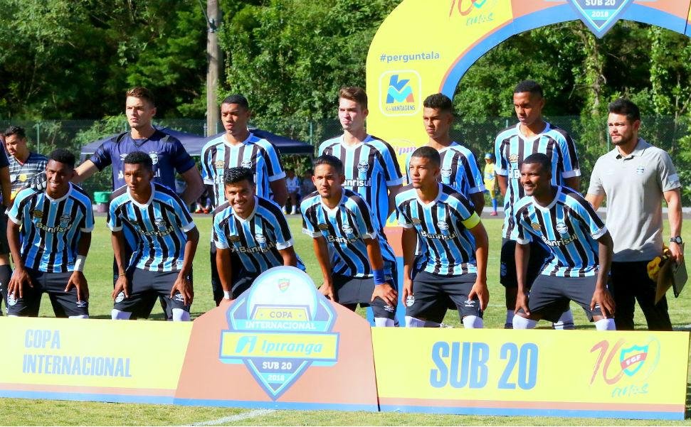 Tricolor busca t&iacute;tulo in&eacute;dito sob o comando do t&eacute;cnico Cesar Lopes