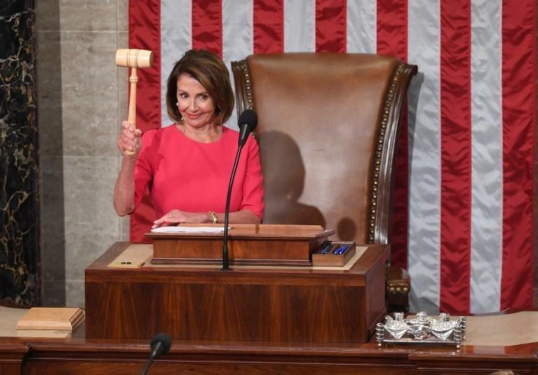 Nancy Pelosi assume o cargo pela segunda vez