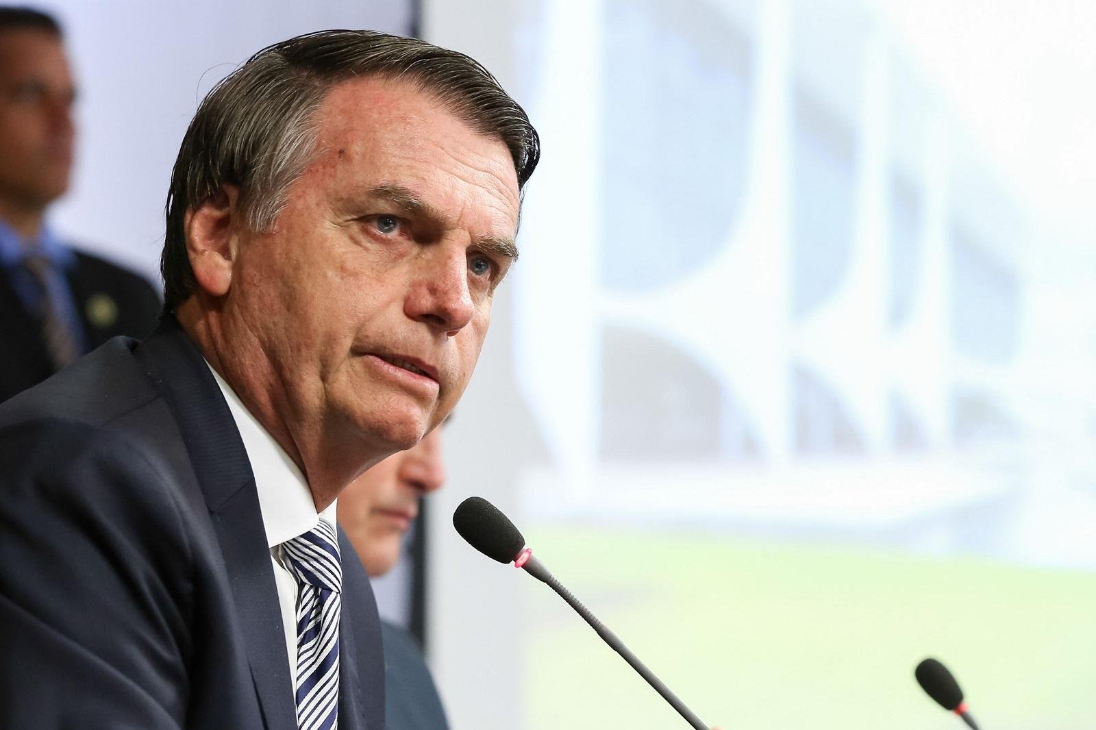 Presidente afirmou, em entrevista ao SBT, que pretende ser "irm&atilde;o" do premier de Israel