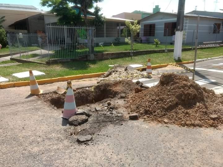 Corsan providencia o conserto no bairro Ol&iacute;mpica