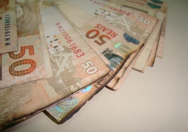 Valor fica abaixo dos R$ 1.006 que tinham sido estabelecidos pelo Or&ccedil;amento de 2019 aprovado no Congresso