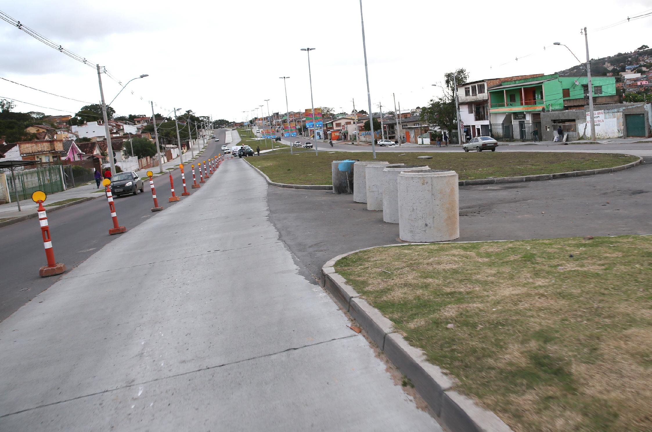 Retirada vai permitir o prosseguimento de obras na avenida de Porto Alegre
