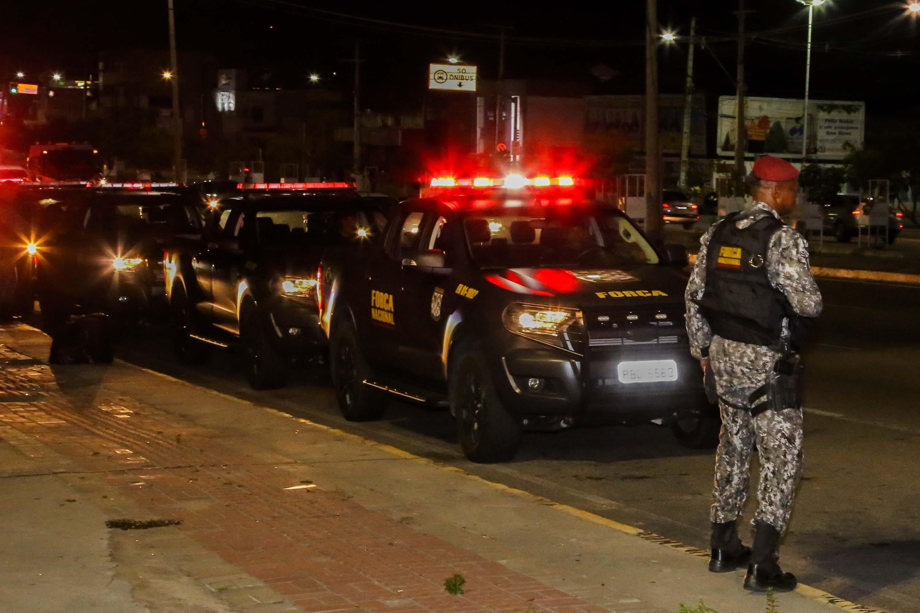 Inc&ecirc;ndios, explos&otilde;es e ataques a tiros se entenderam da regi&atilde;o da Grande Fortaleza pra o interior do estado na sexta-feira