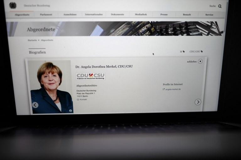 Hackers divulgaram na internet dados pessoais de pol&iacute;ticos e celebridades