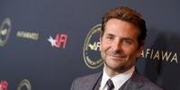 Bradley Cooper concorre a Melhor Diretor em Longa-Metragem e Melhor Diretor Estreante em Longa-Metragem