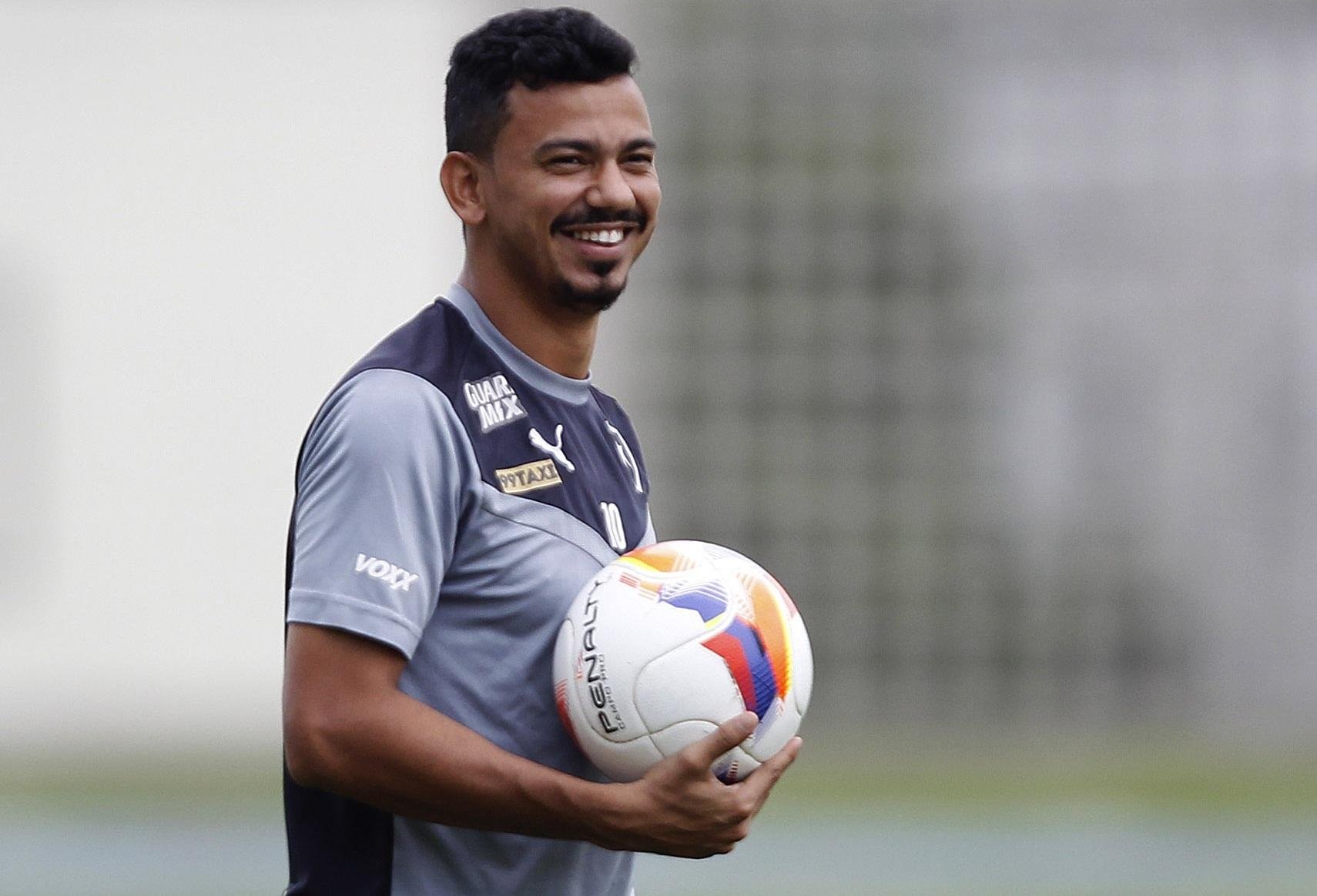 Inter est&aacute; perto de contratar Rodrigo Lindoso