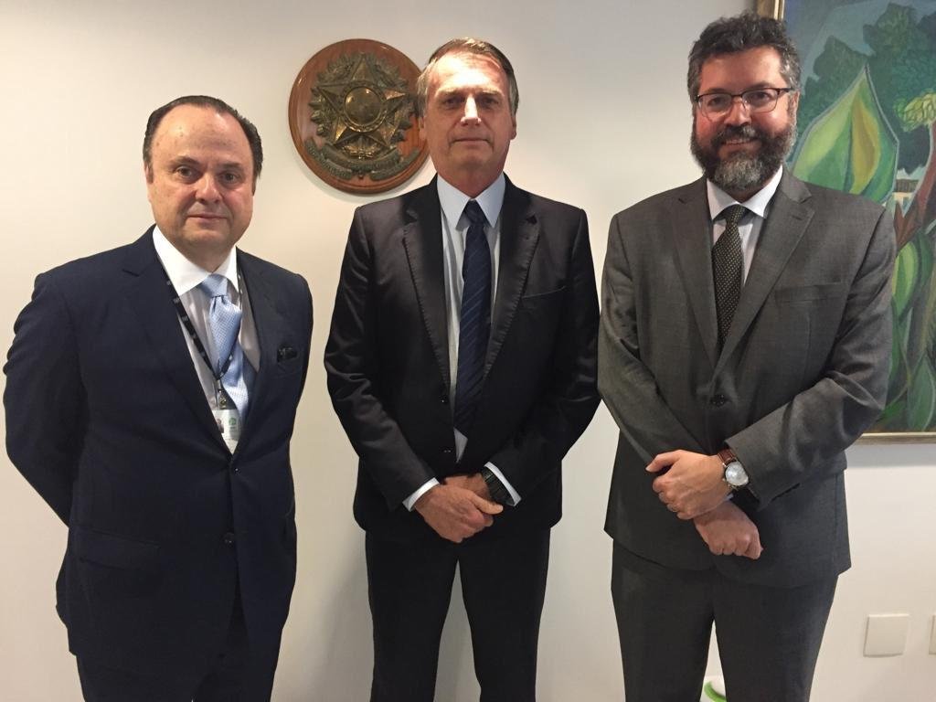 Jair Bolsonaro postou foto com Vilalva e Ara&uacute;jo
