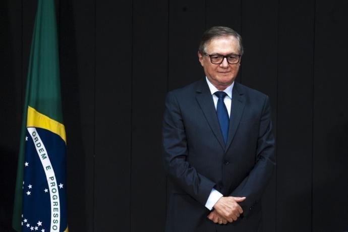 Exonera&ccedil;&atilde;o foi feita por Ricardo V&eacute;lez Rodriguez, novo ministro da Educa&ccedil;&atilde;o