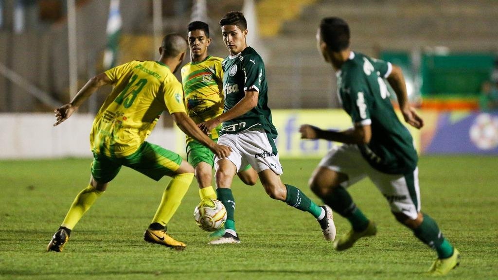 Equipe do Acre voltar&aacute; para casa com ajuda do Palmeiras
