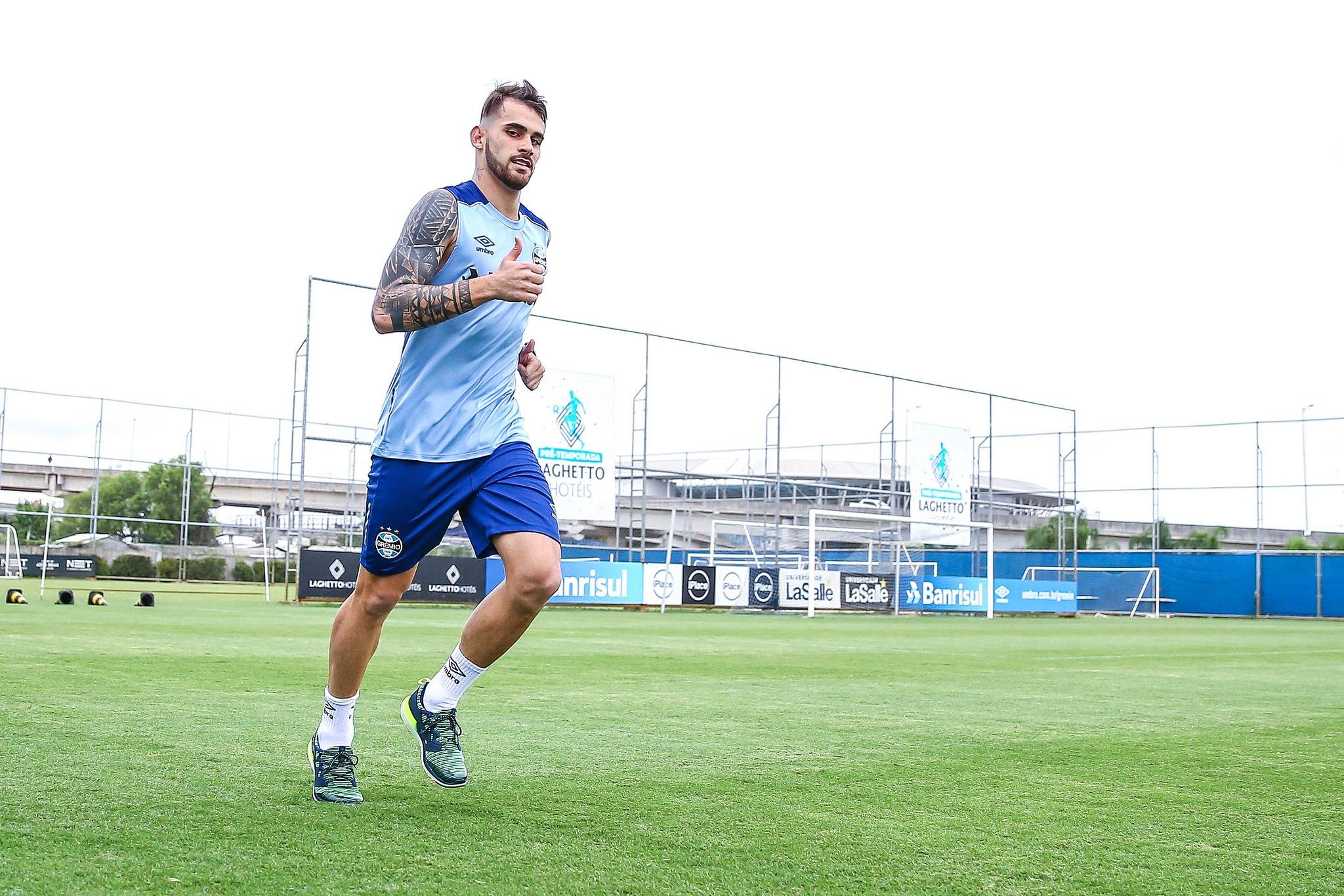 Atleta n&atilde;o teve f&eacute;rias, ao contr&aacute;rio dos demais jogadores