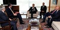 Bolsonaro e Ernesto Araújo em reunião com líderes e críticos do regime de Nicolás Maduro