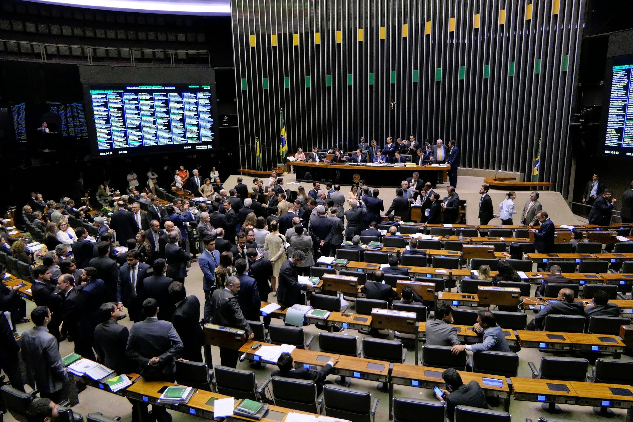 C&acirc;mara ter&aacute; apenas 35 parlamentares com origem ou ainda ligados a sindicatos e senado cinco