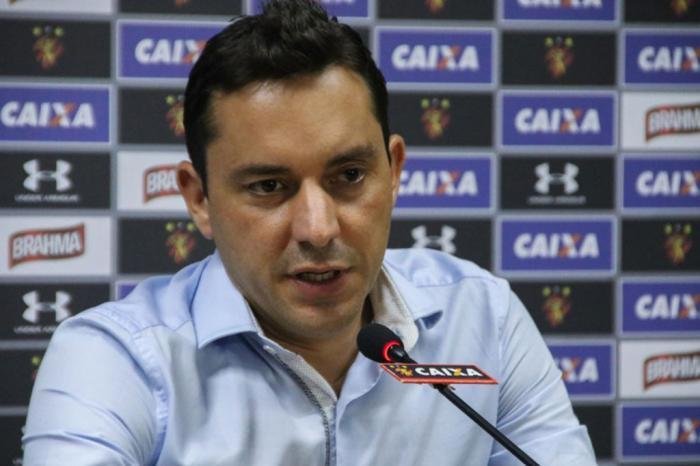 C&acirc;mara j&aacute; tamb&eacute;m j&aacute; passou por Athl&eacute;tico-PR, Fluminense e Cruzeiro