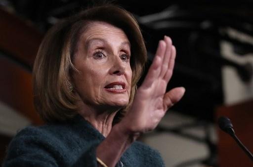 Democrata Nancy Pelosi pediu a Donald Trump para adiar o discurso 